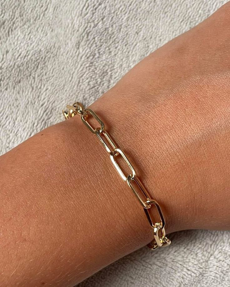 Paperclip bracelet