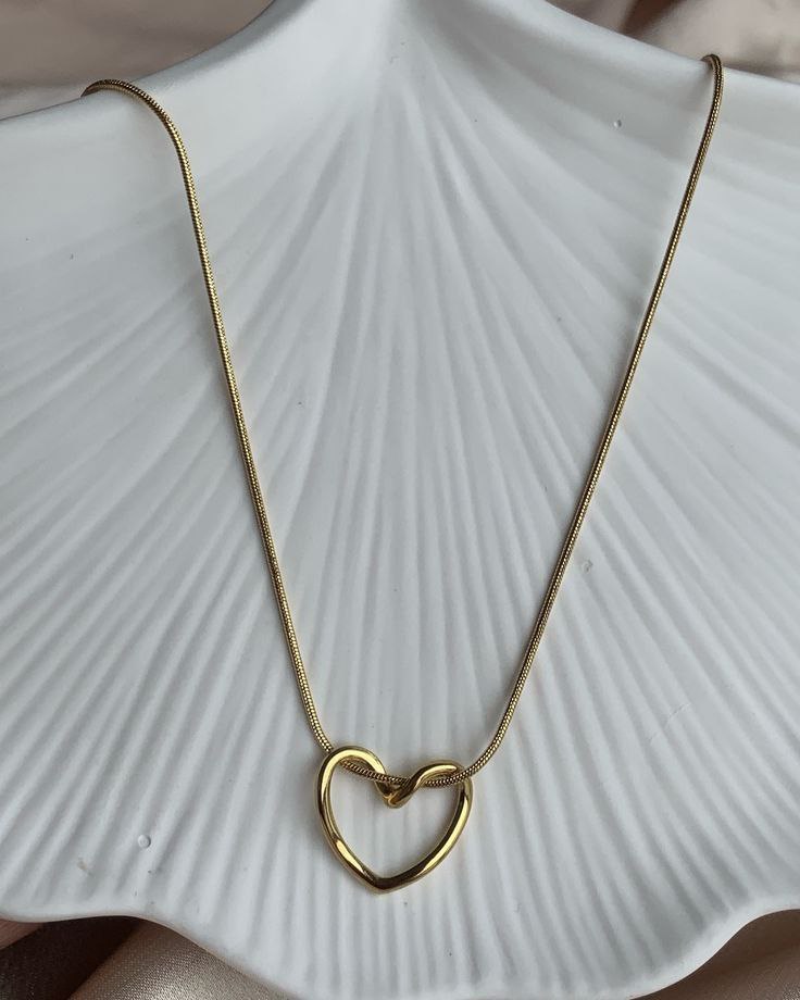 Heart Pendant Necklace