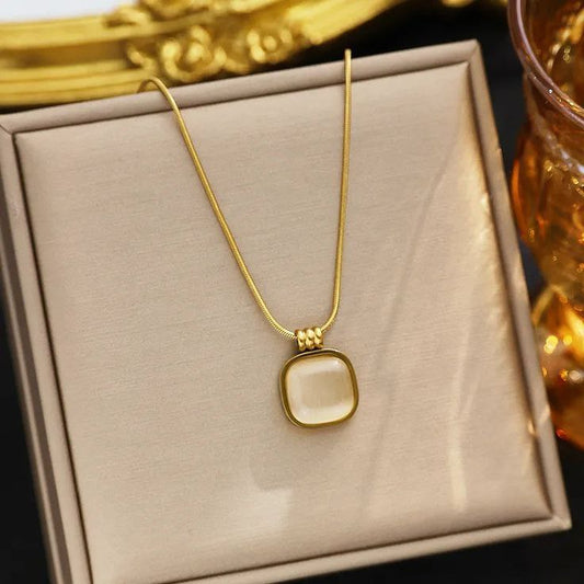 Cat eye necklace
